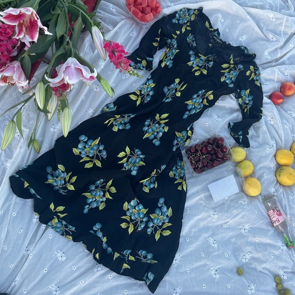 90s Betsey Johnson berry fruit dress in perfect condition size L but can fit S/M - Picture 2 of 2